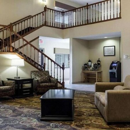 פארגו Quality Suites Near West Acres מראה חיצוני תמונה