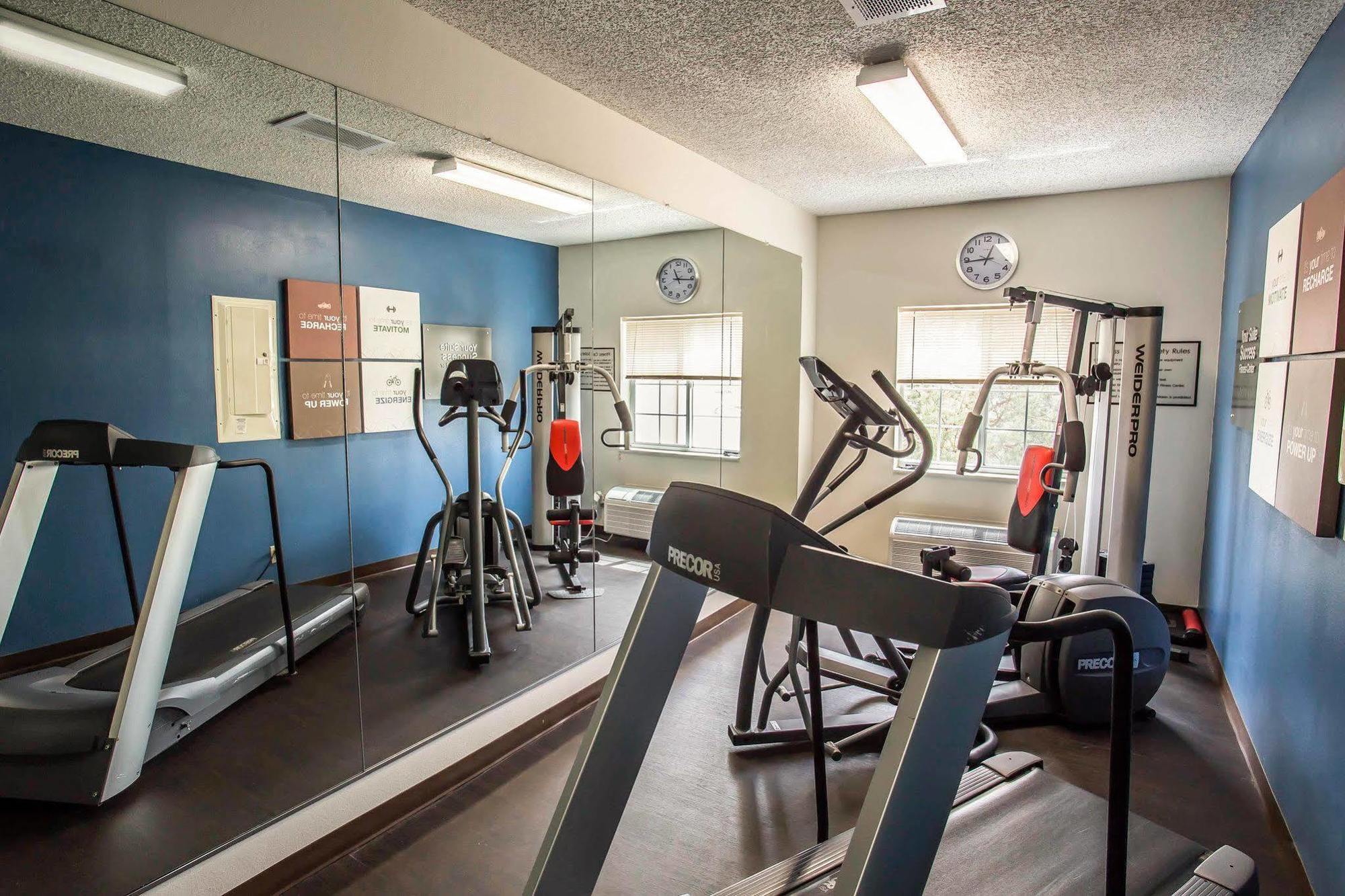 פארגו Quality Suites Near West Acres מראה חיצוני תמונה